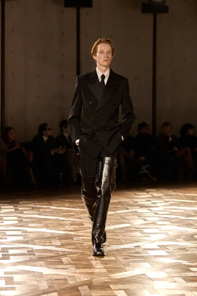 Look 34